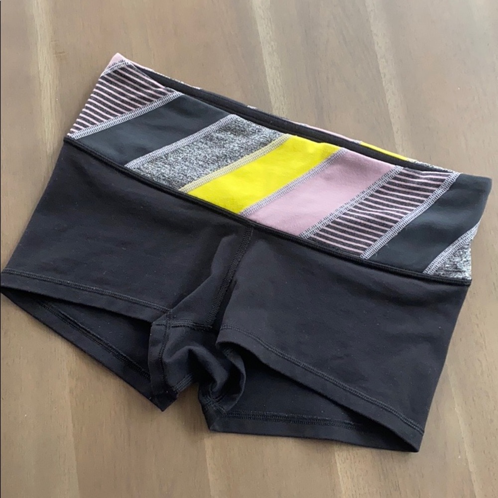 Lululemon Boogie Short Roll Down Reversible | SZ 6